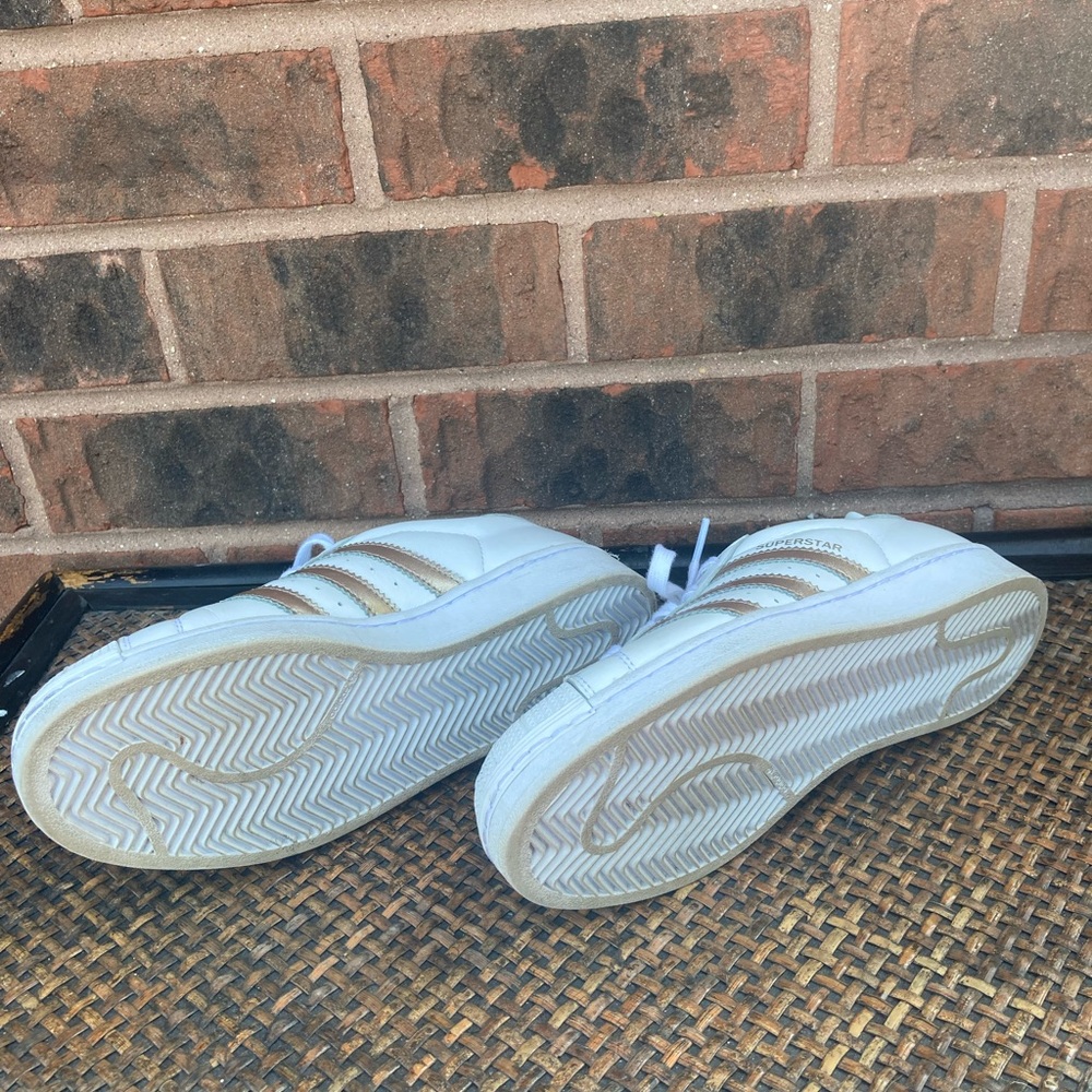 Adidas Superstar - Picture 2 of 5